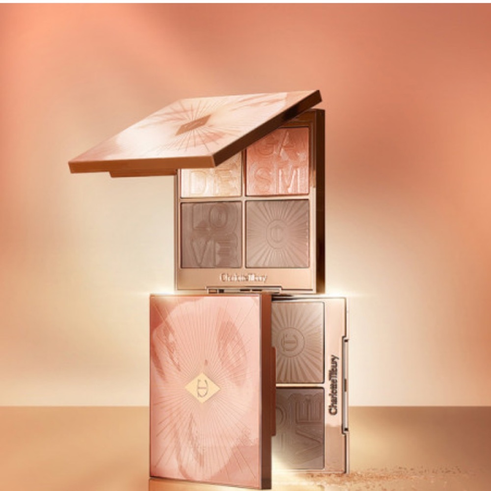 Charlotte Tilbury NUDEGASM FACE PALETTE
FACE PALETTE - Picture 7 of 8